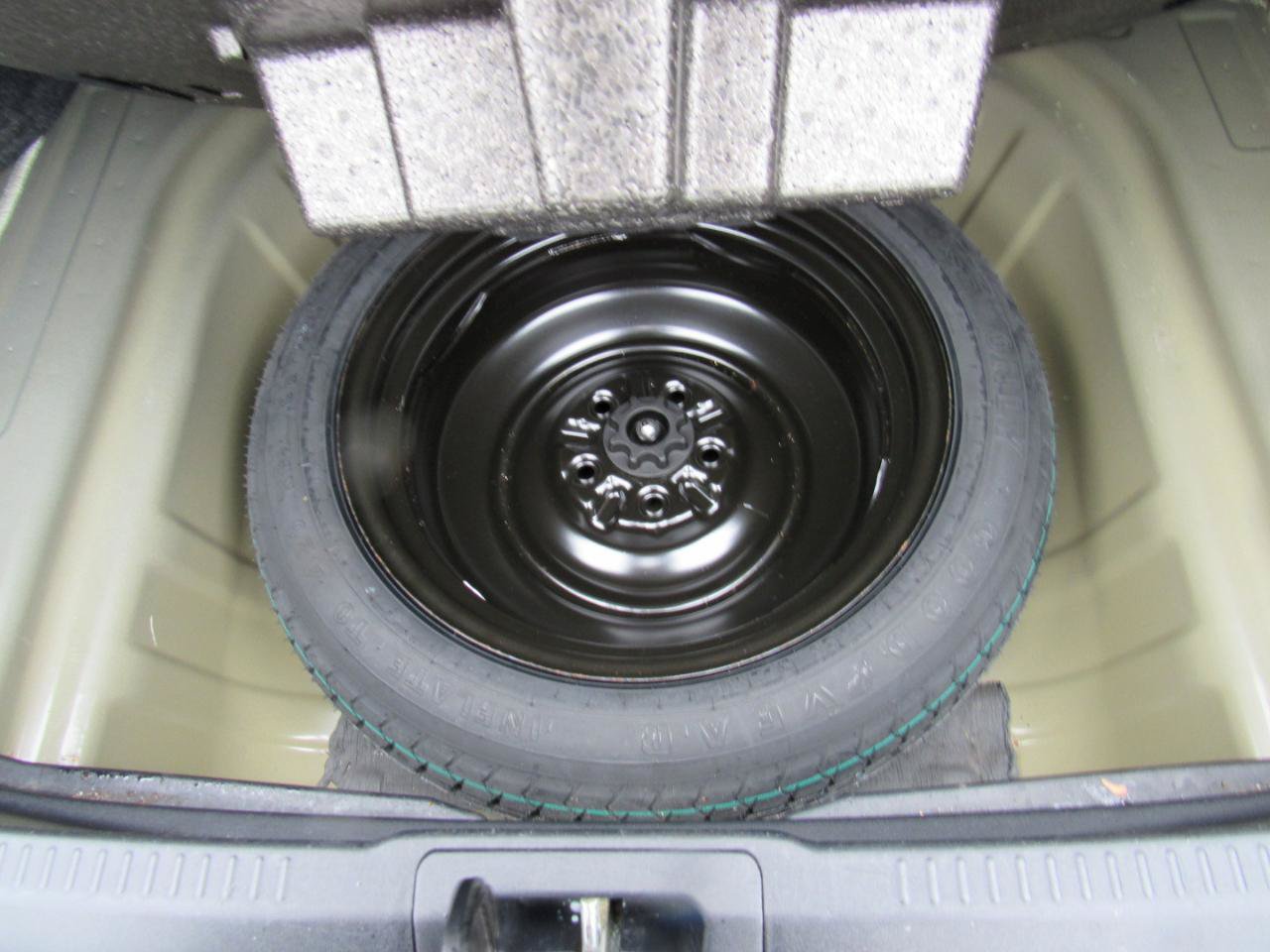 Used 2012 Toyota Camry SE FWD image 37