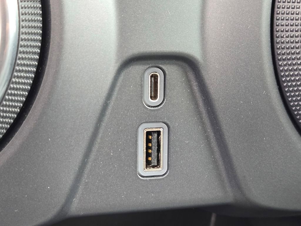 Used 2021 Chevrolet Blazer LT image 18