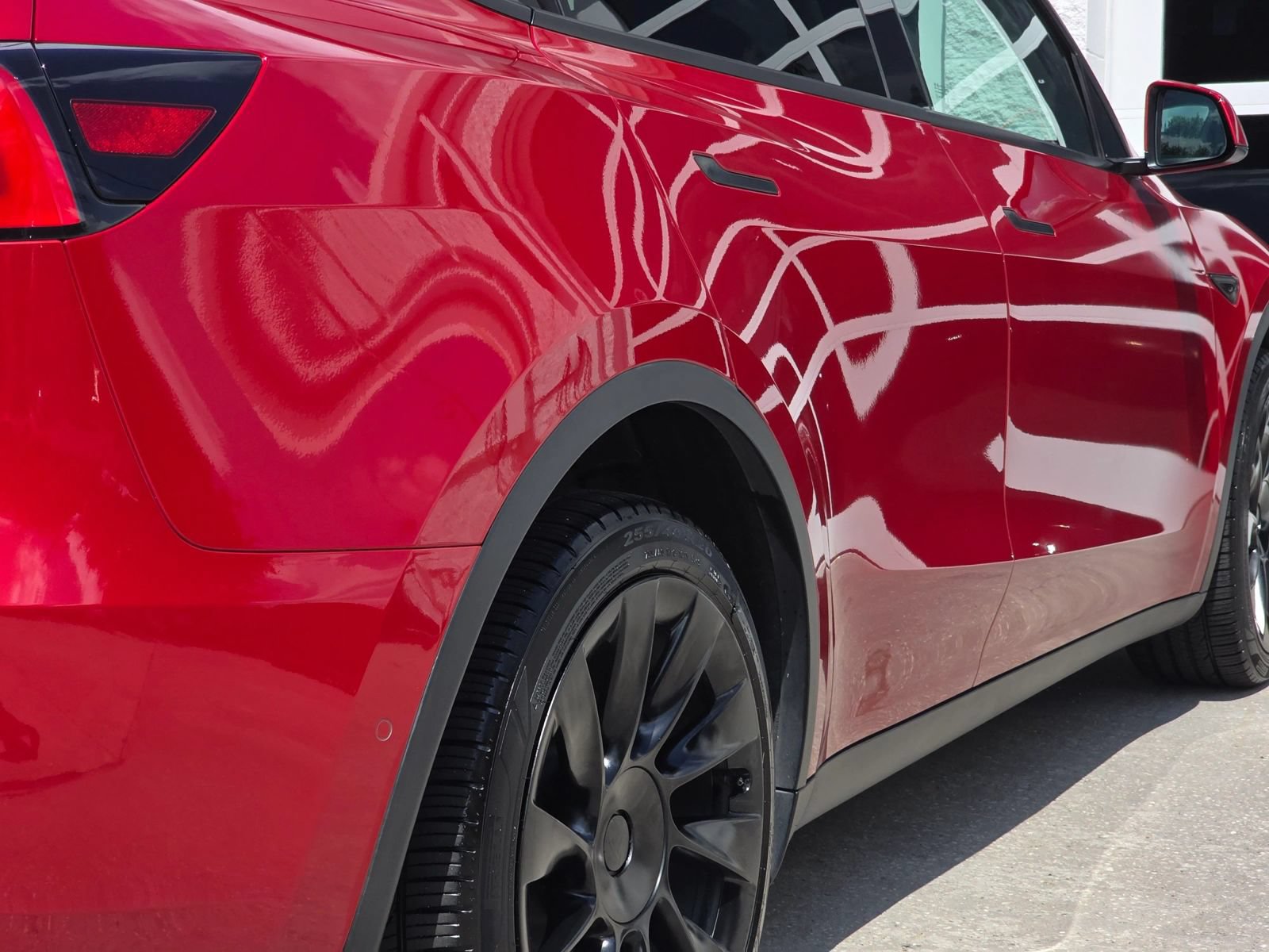 Used 2021 Tesla Model Y Long Range AWD/4WD image 39