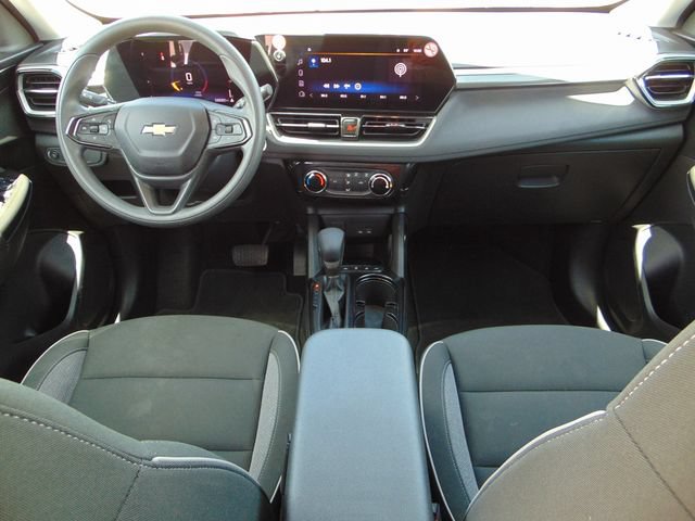 Used 2025 Chevrolet TrailBlazer LT AWD/4WD image 22