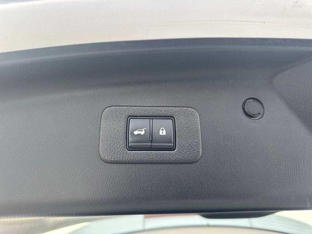 Used 2023 Nissan Armada SL image 33