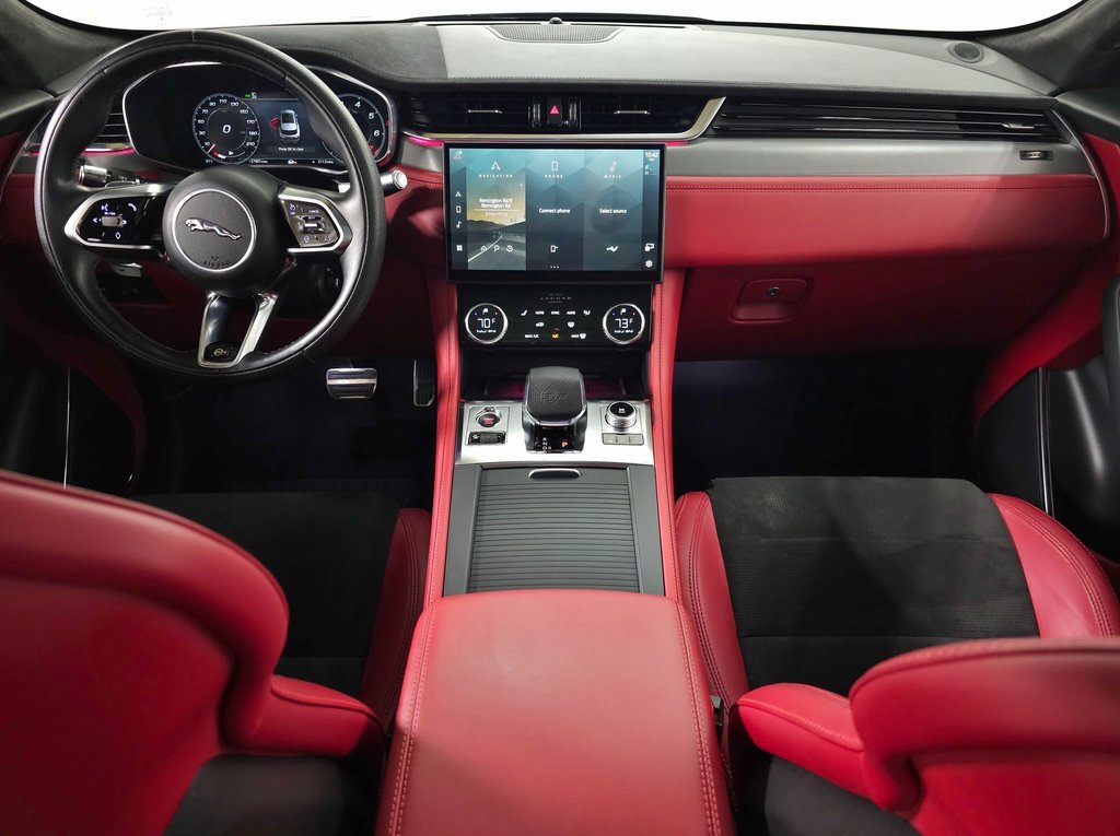 Used 2022 Jaguar F-PACE SVR image 15