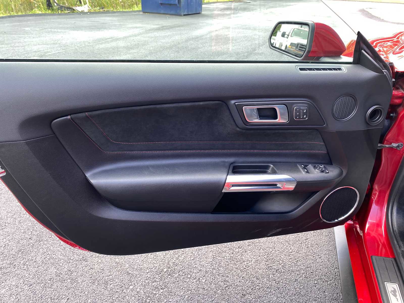 Used 2022 Ford Mustang GT Premium w/ Equipment Group 401A image 38