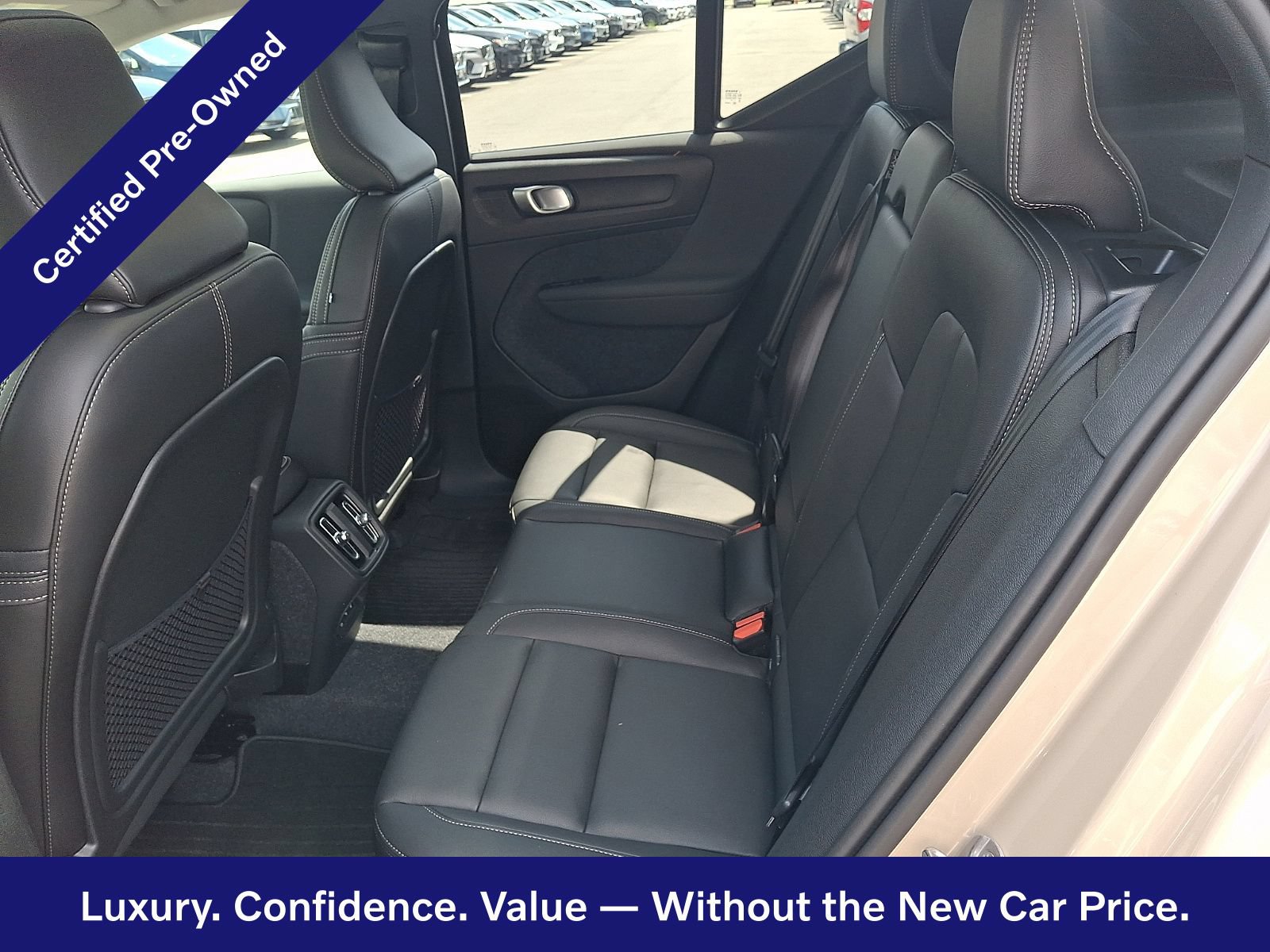 Certified 2025 Volvo XC40 B5 Ultra AWD/4WD image 11
