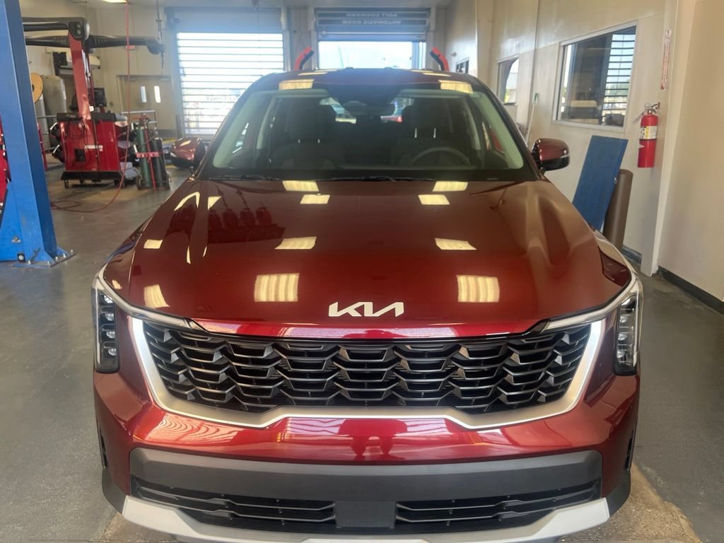 Used 2024 Kia Sorento LX FWD image 12