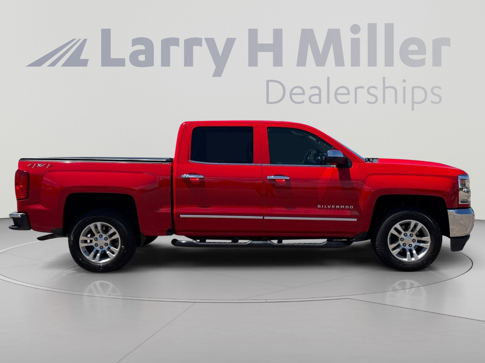 Used 2018 Chevrolet Silverado 1500 LTZ w/ LTZ Plus Package AWD/4WD image 7