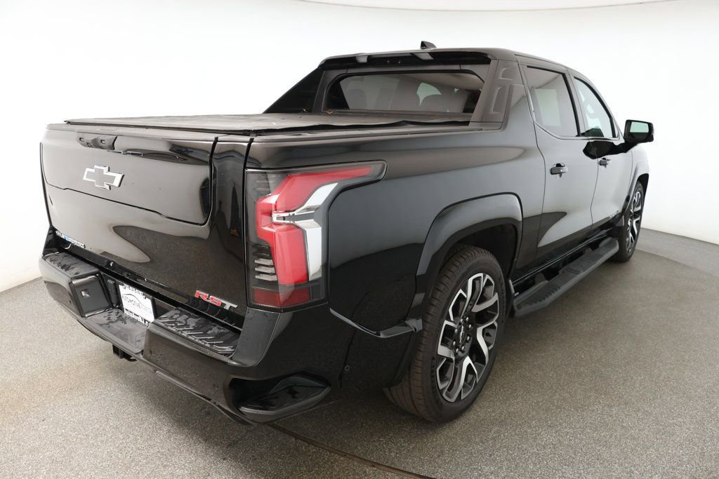 Used 2024 Chevrolet Silverado EV RST image 4
