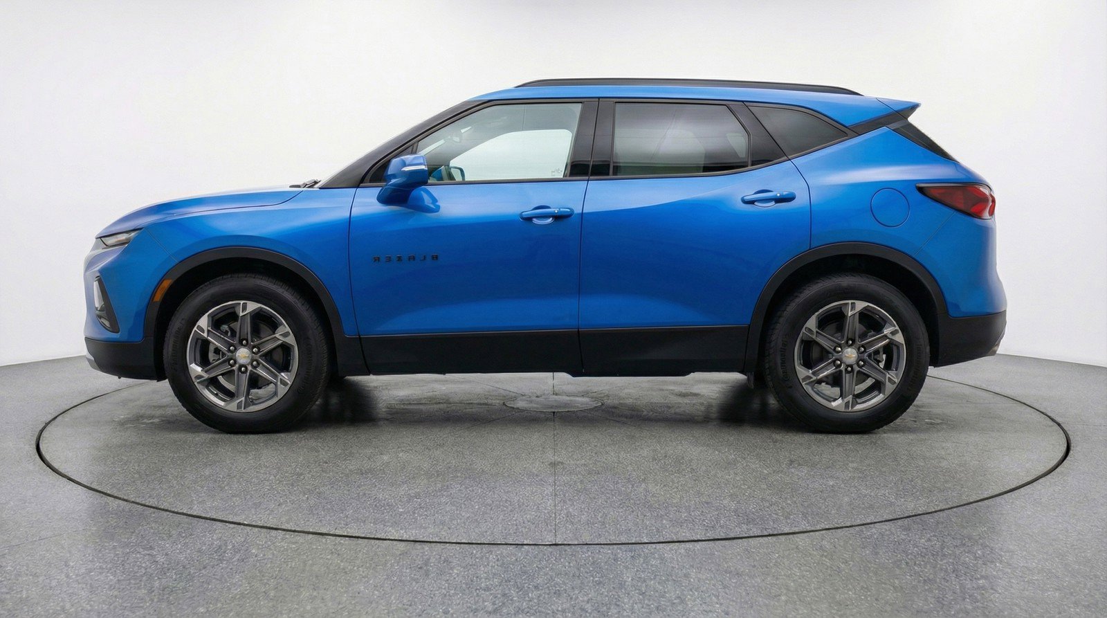 Used 2025 Chevrolet Blazer LT image 5