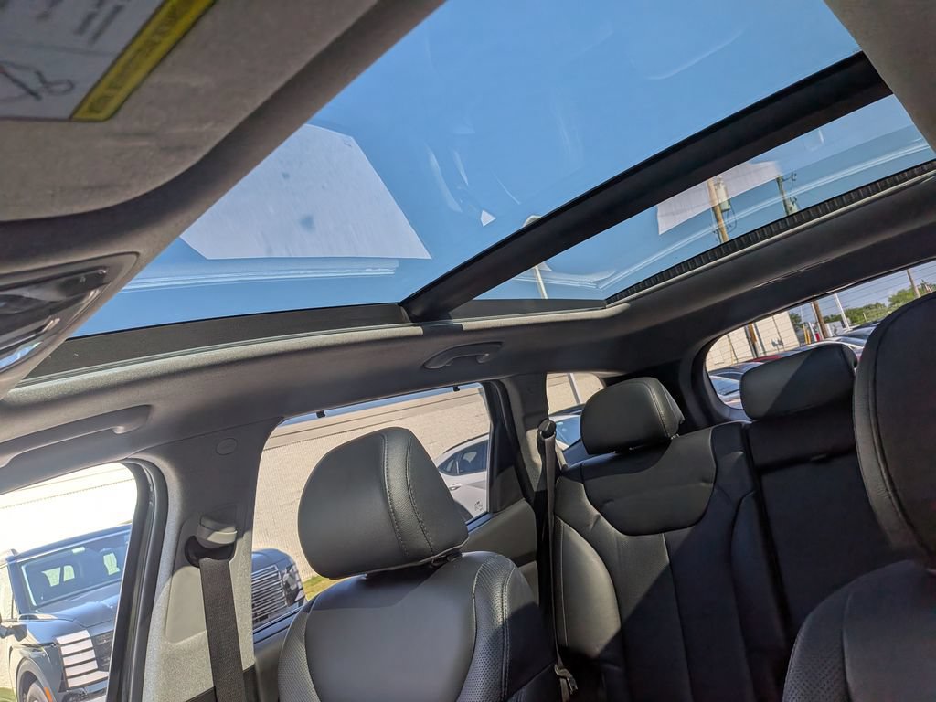 Used 2020 Hyundai Santa Fe Limited AWD/4WD image 11