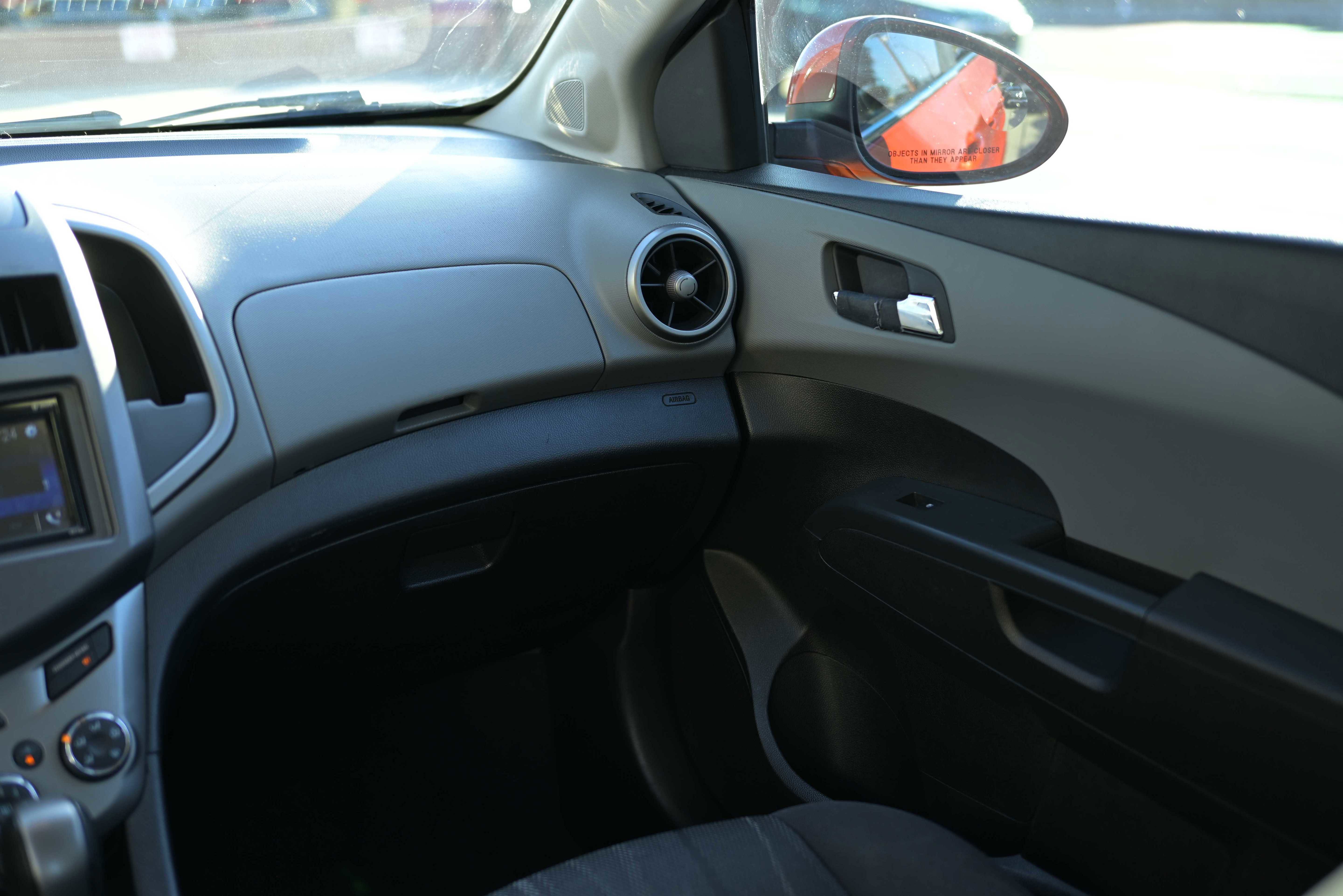 Used 2013 Chevrolet Sonic LT image 8