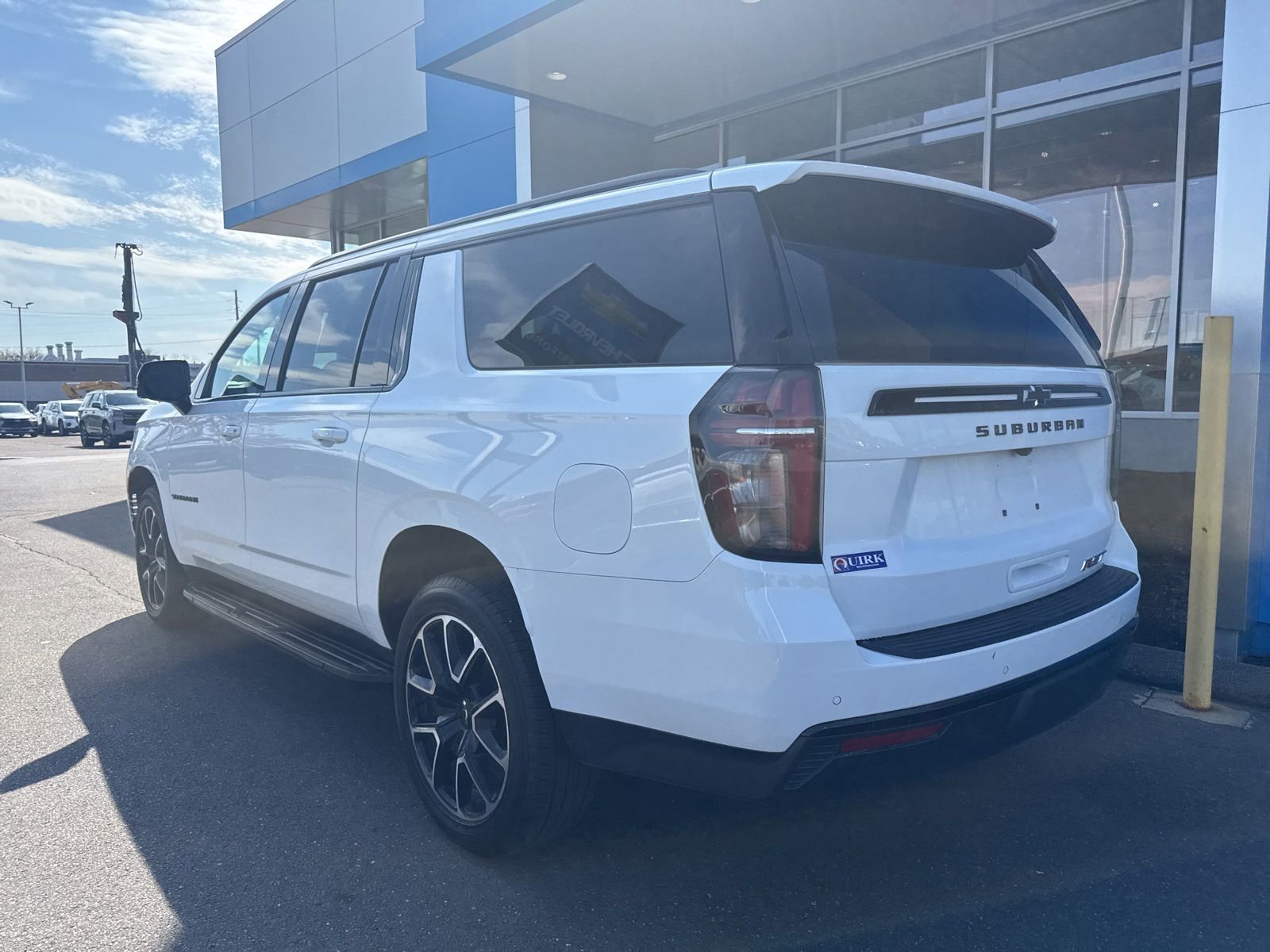 Used 2023 Chevrolet Suburban RST AWD/4WD image 8