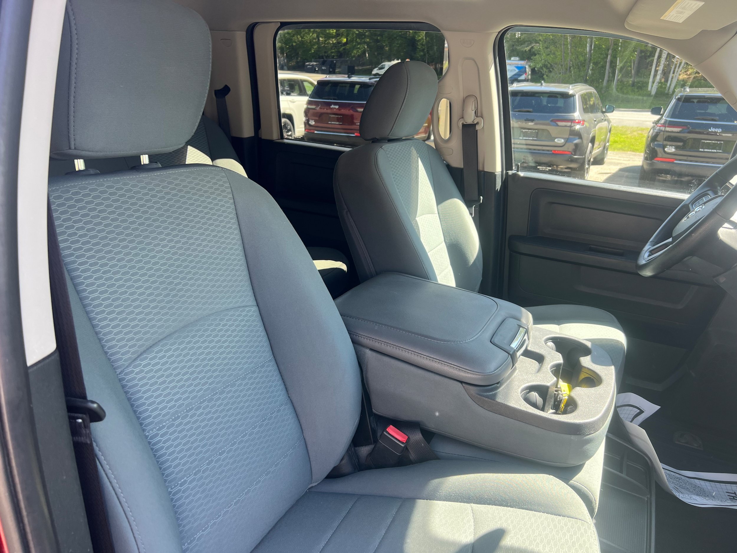 Used 2016 RAM 1500 Express AWD/4WD image 16