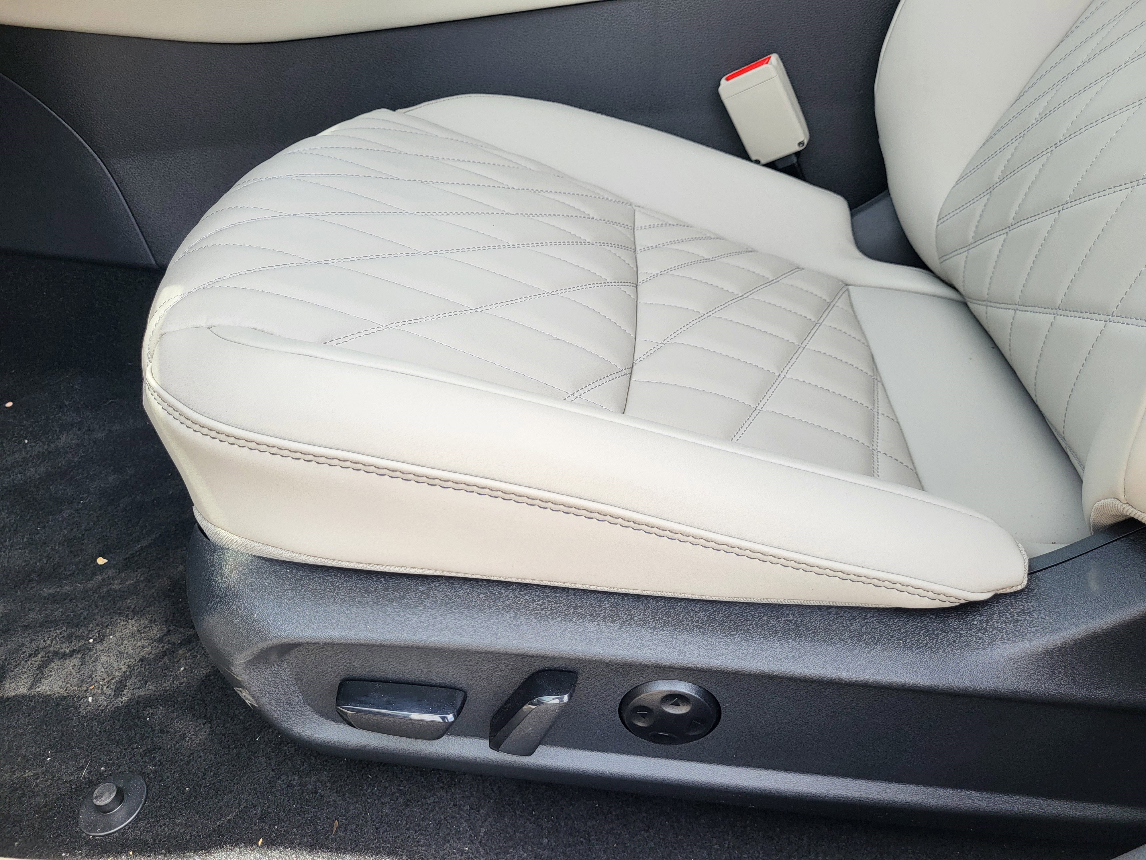 New 2026 Nissan Sentra SL w/ Floor Mat Package FWD image 18
