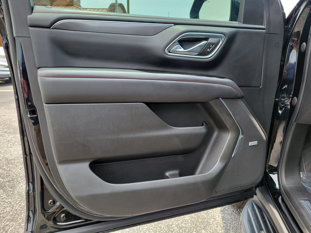 Used 2023 Chevrolet Tahoe RST w/ Luxury Package AWD/4WD image 9