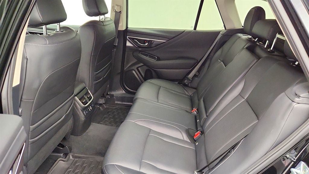 Used 2023 Subaru Outback Touring XT AWD/4WD image 22