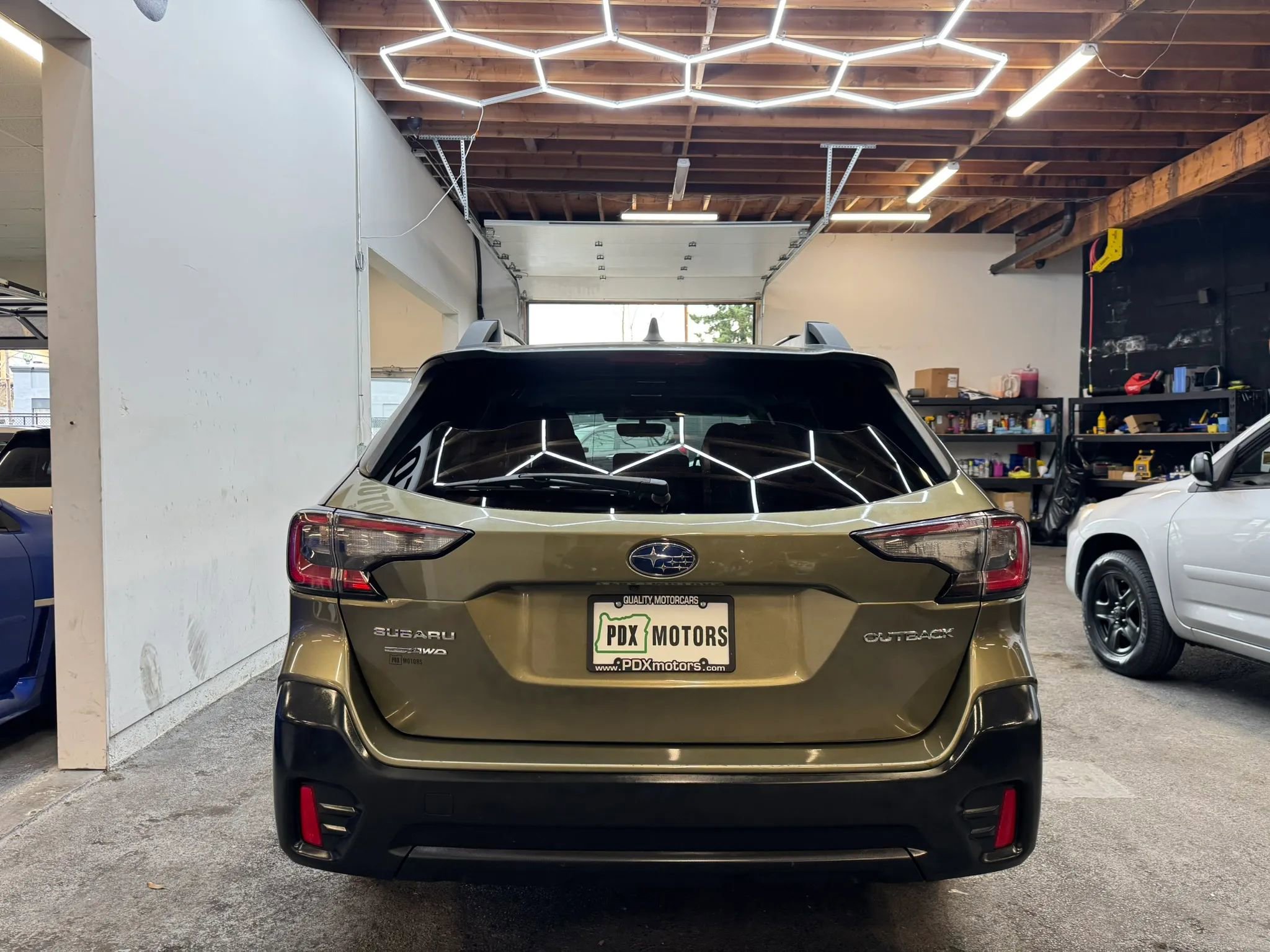 Used 2022 Subaru Outback Premium image 7