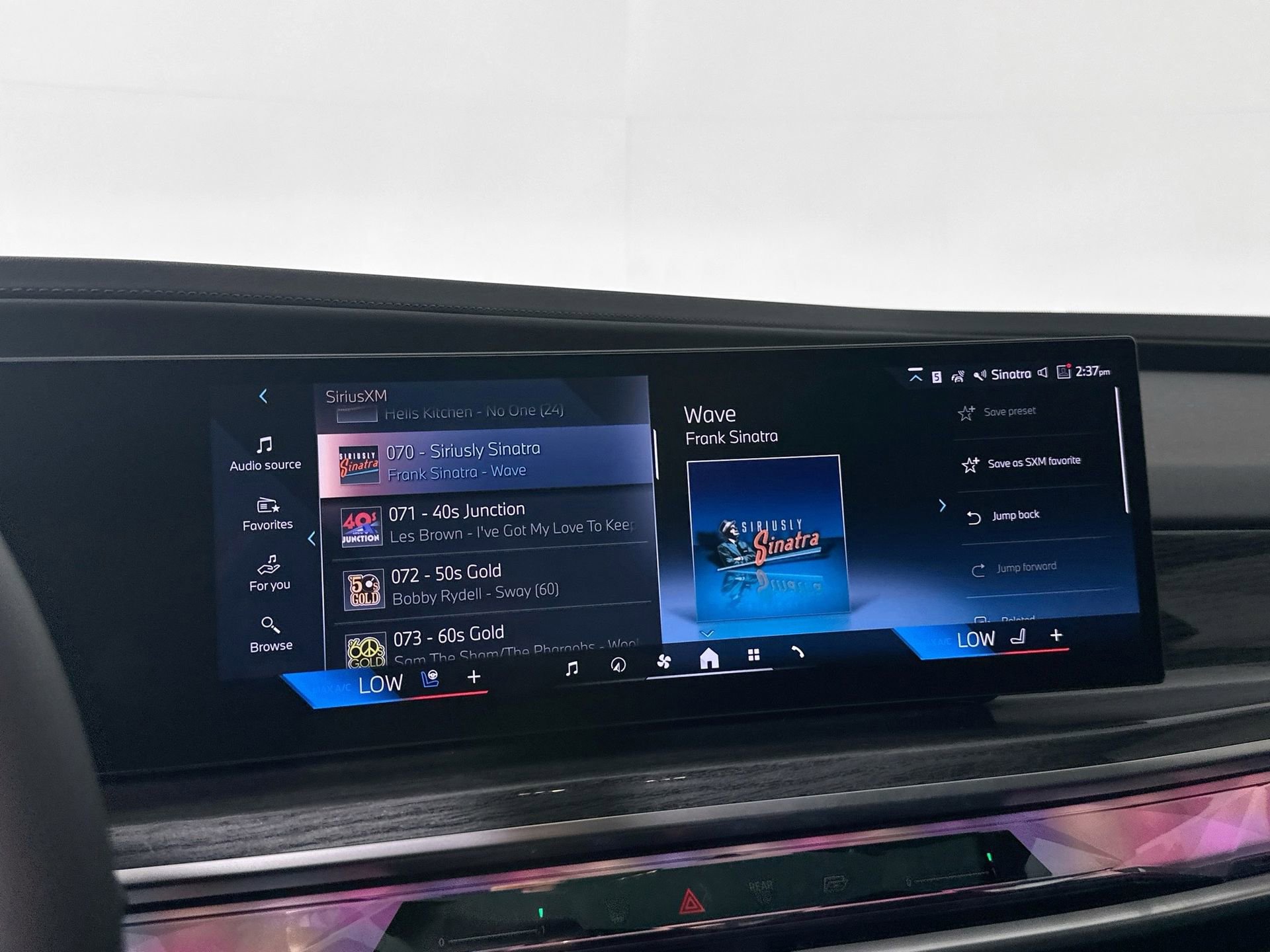 New 2026 BMW 750e xDrive w/ Executive Package image 13