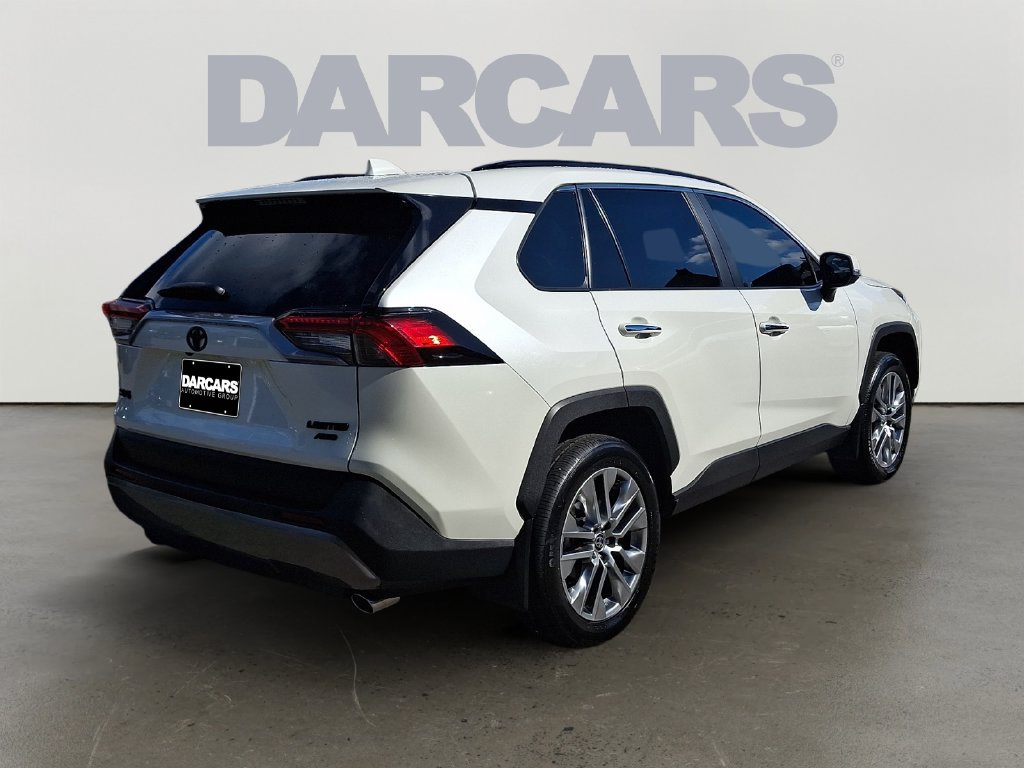 Used 2022 Toyota RAV4 Limited AWD/4WD image 6