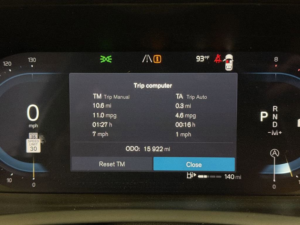 Used 2025 Volvo XC90 B6 Plus w/ Protection Package Premier image 12