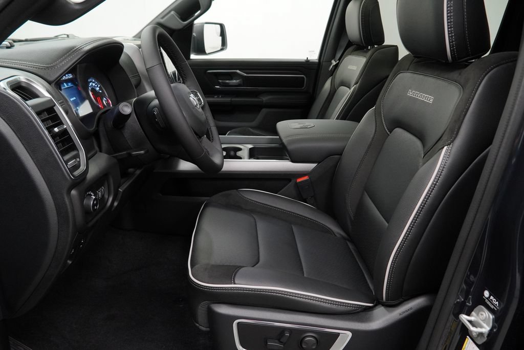 New 2027 RAM 1500 Laramie w/ Laramie Preferred Package AWD/4WD image 15
