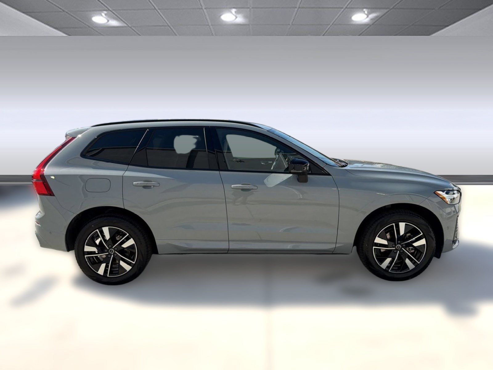 New 2026 Volvo XC60 B5 Plus w/ Climate Package AWD/4WD image 8