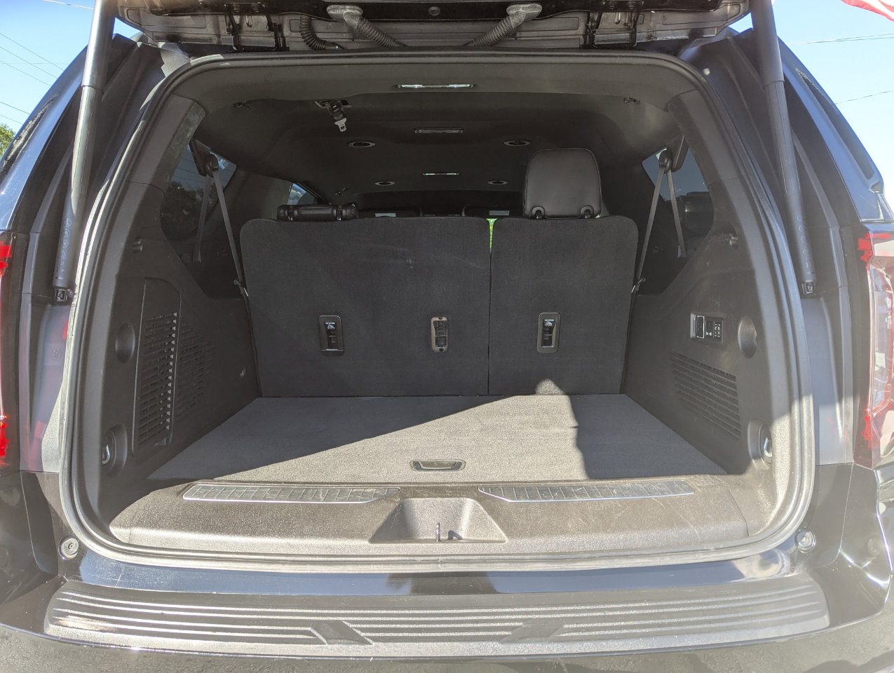 Used 2021 GMC Yukon XL Denali AWD/4WD image 45