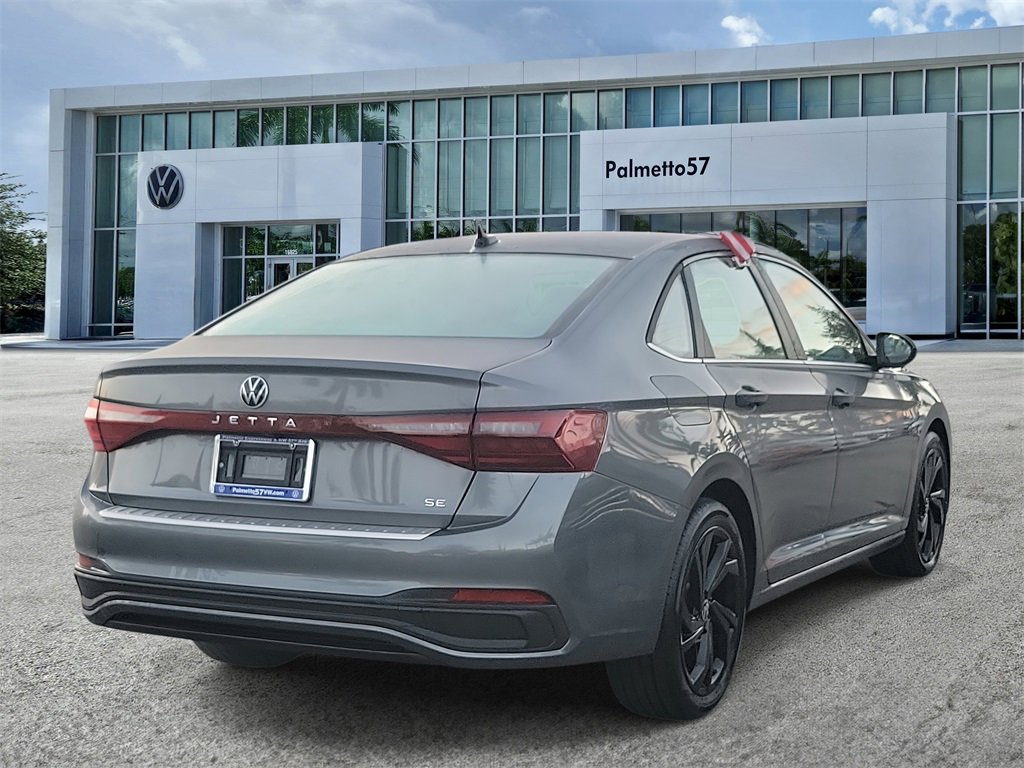 Used 2025 Volkswagen Jetta SE w/ Black Wheel Package image 2