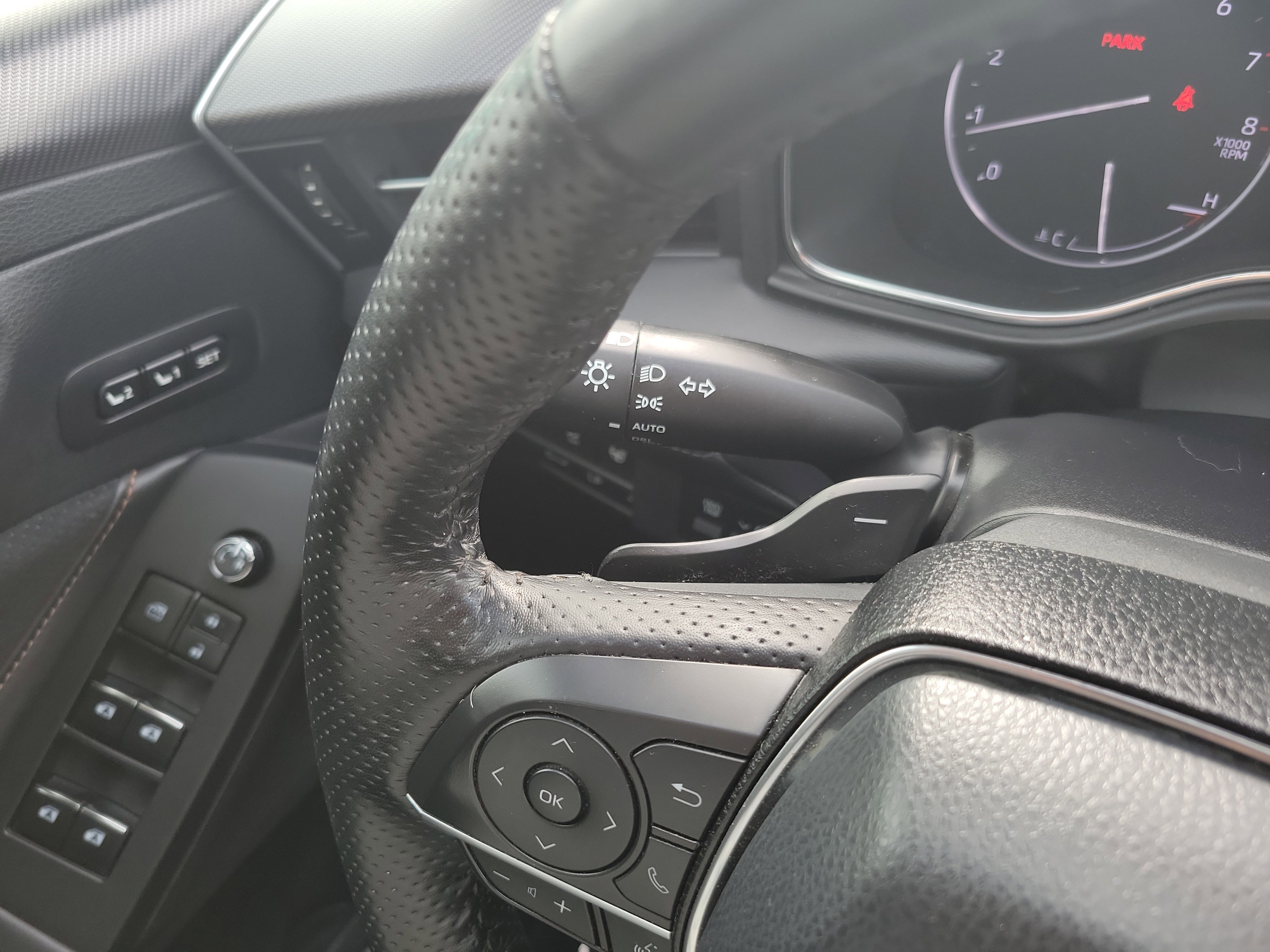 Certified 2019 Toyota Avalon Touring w/ Advanced Safety Package image 27