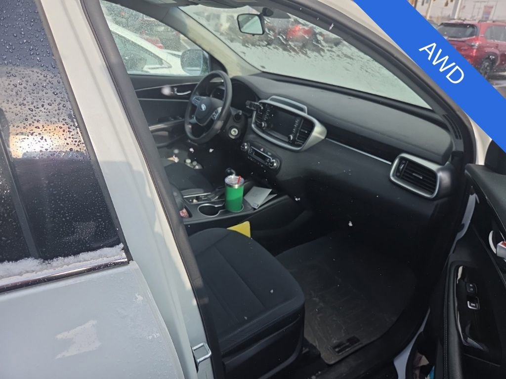 Used 2019 Kia Sorento LX image 45