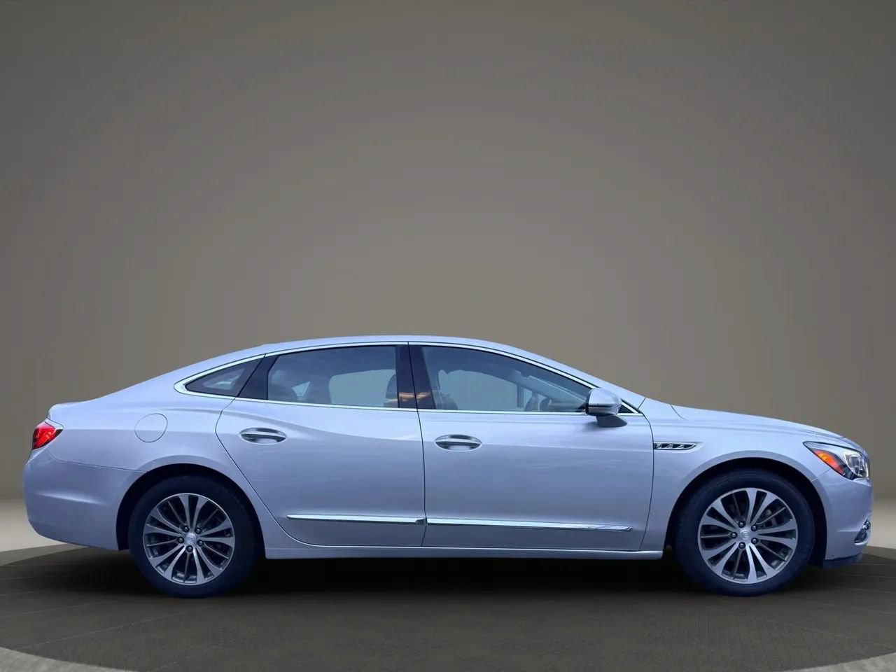 Used 2017 Buick LaCrosse Essence w/ Sights and Sounds Package FWD image 4