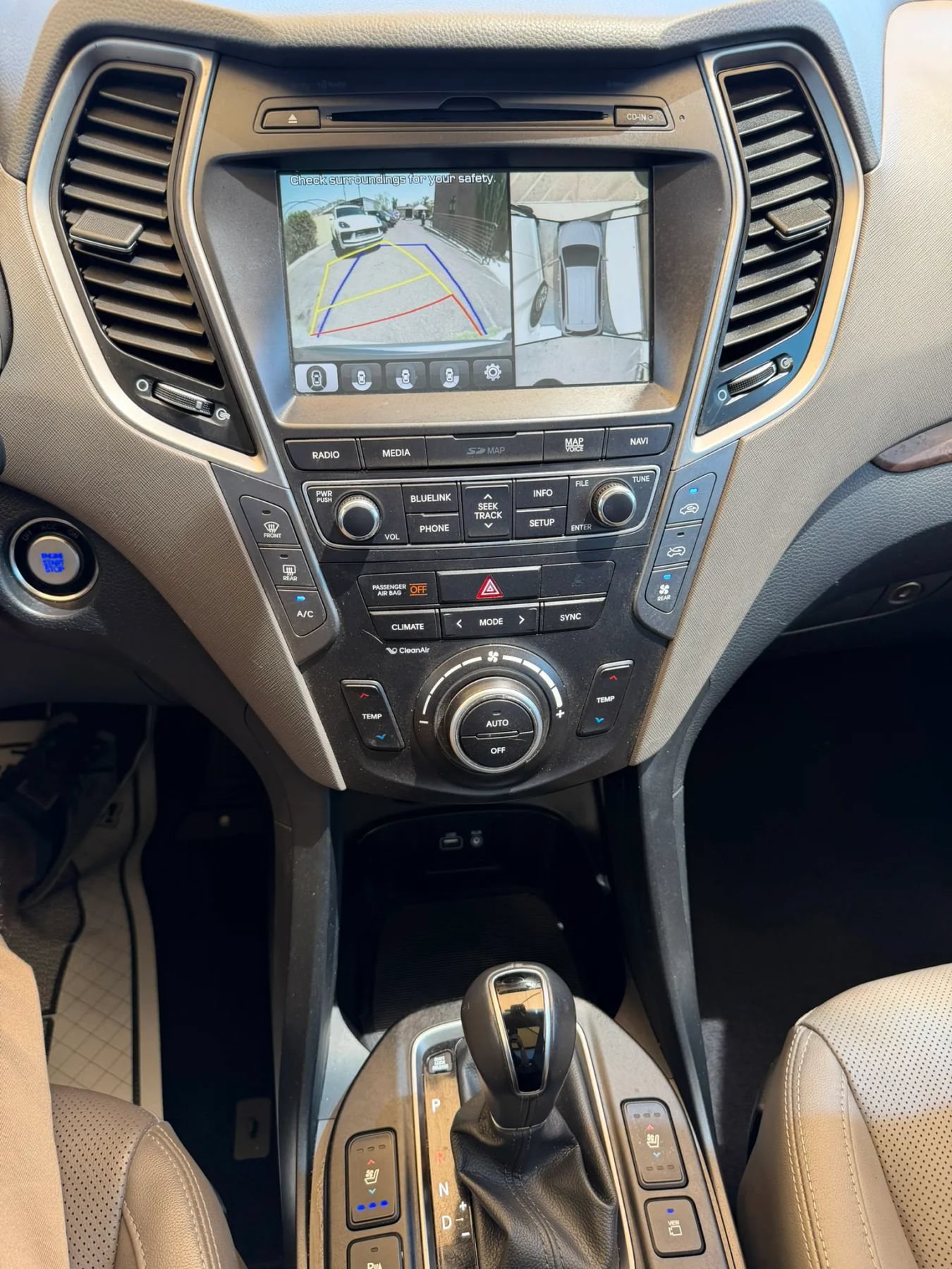 Used 2017 Hyundai Santa Fe FWD w/ Cargo Package image 17