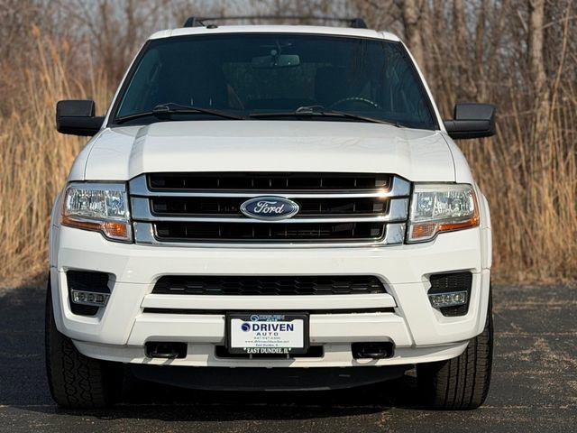 Used 2017 Ford Expedition XLT image 2