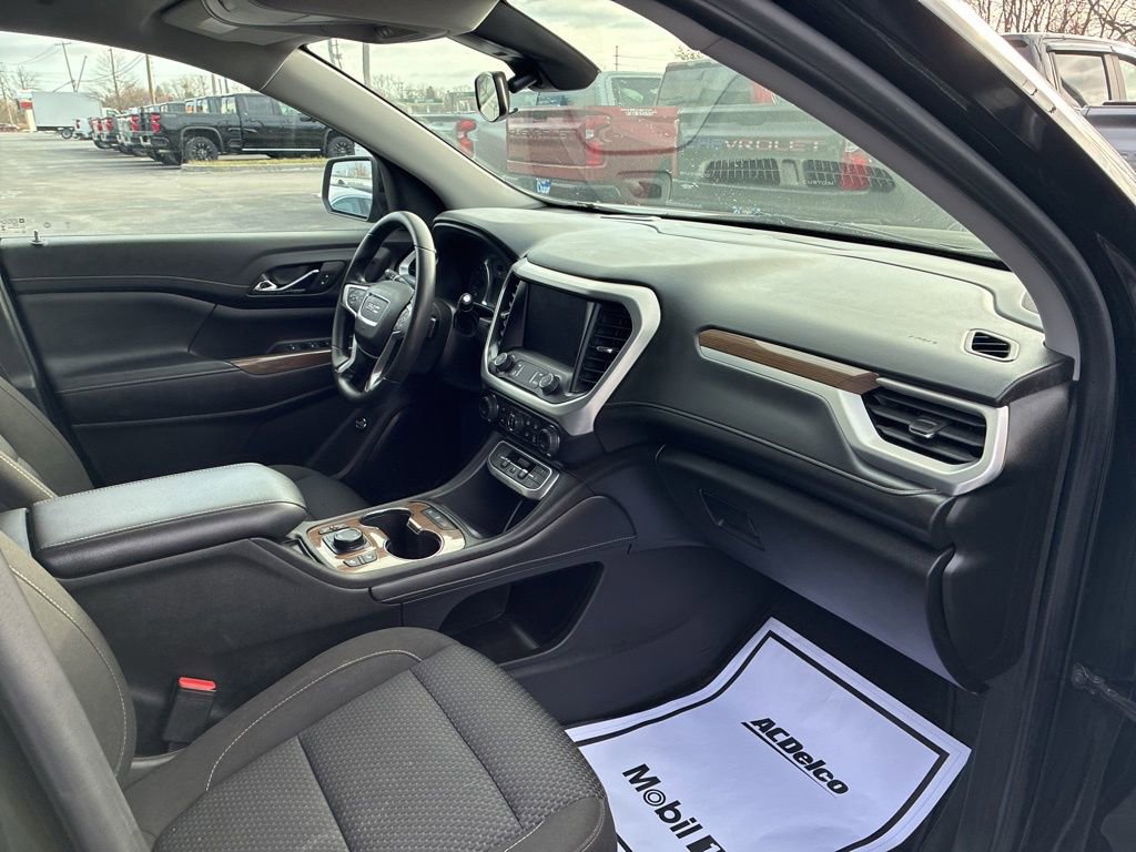 Used 2023 GMC Acadia SLE w/ Driver Convenience Package image 42