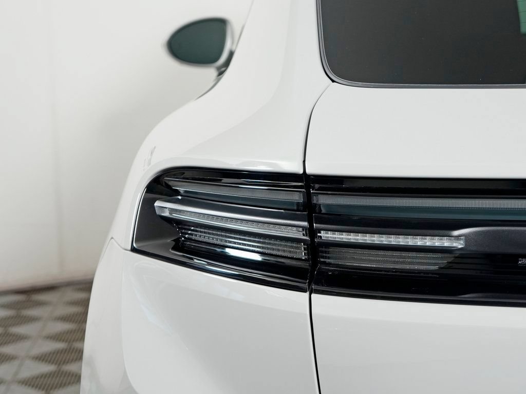 Certified 2026 Porsche Macan 4 Electric AWD/4WD image 12