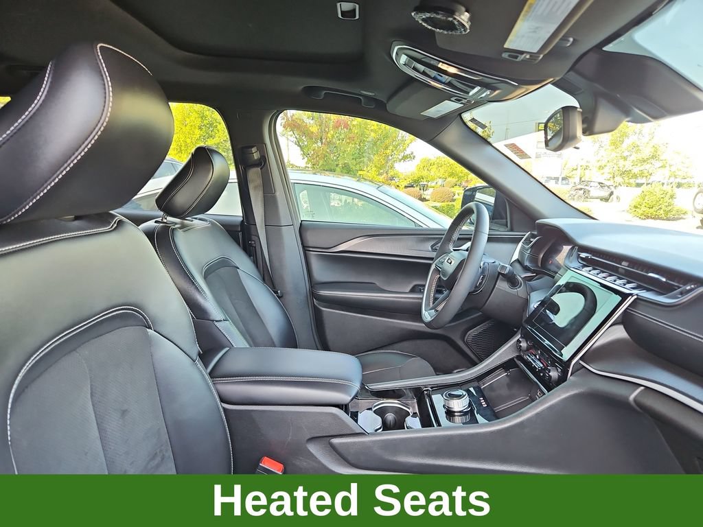 Used 2023 Jeep Grand Cherokee L Laredo AWD/4WD image 9