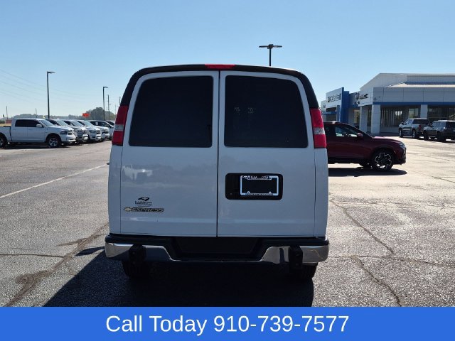 Used 2021 Chevrolet Express 2500 RWD image 4