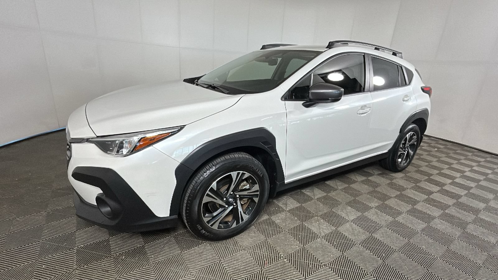 Used 2024 Subaru Crosstrek 2.0i Premium AWD/4WD image 9