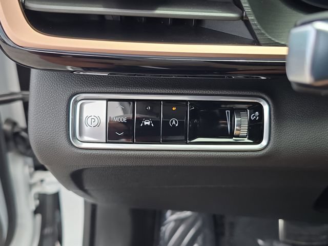 Certified 2025 Buick Envision Sport Touring AWD/4WD image 23