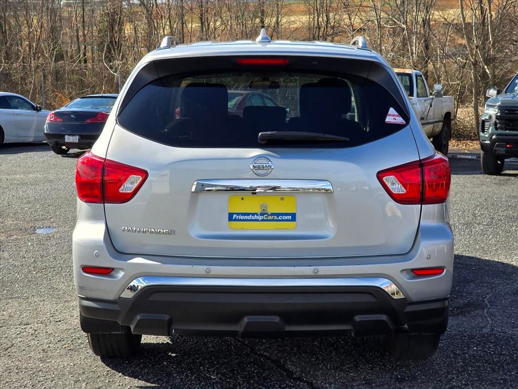 Used 2019 Nissan Pathfinder S image 25