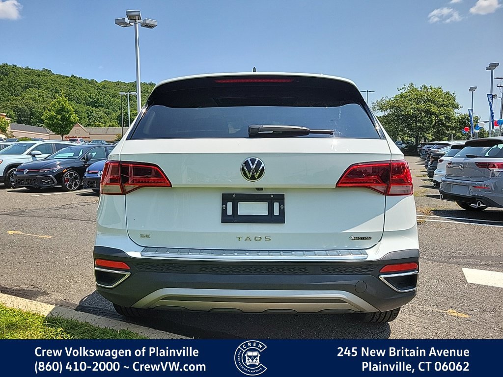 Certified 2023 Volkswagen Taos SE w/ Panoramic Sunroof Package AWD/4WD image 28
