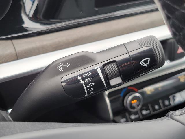 Used 2024 Kia K5 EX w/ EX Premium Package image 17