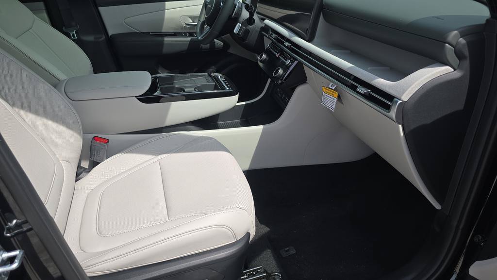 New 2026 Hyundai Tucson Limited FWD image 13