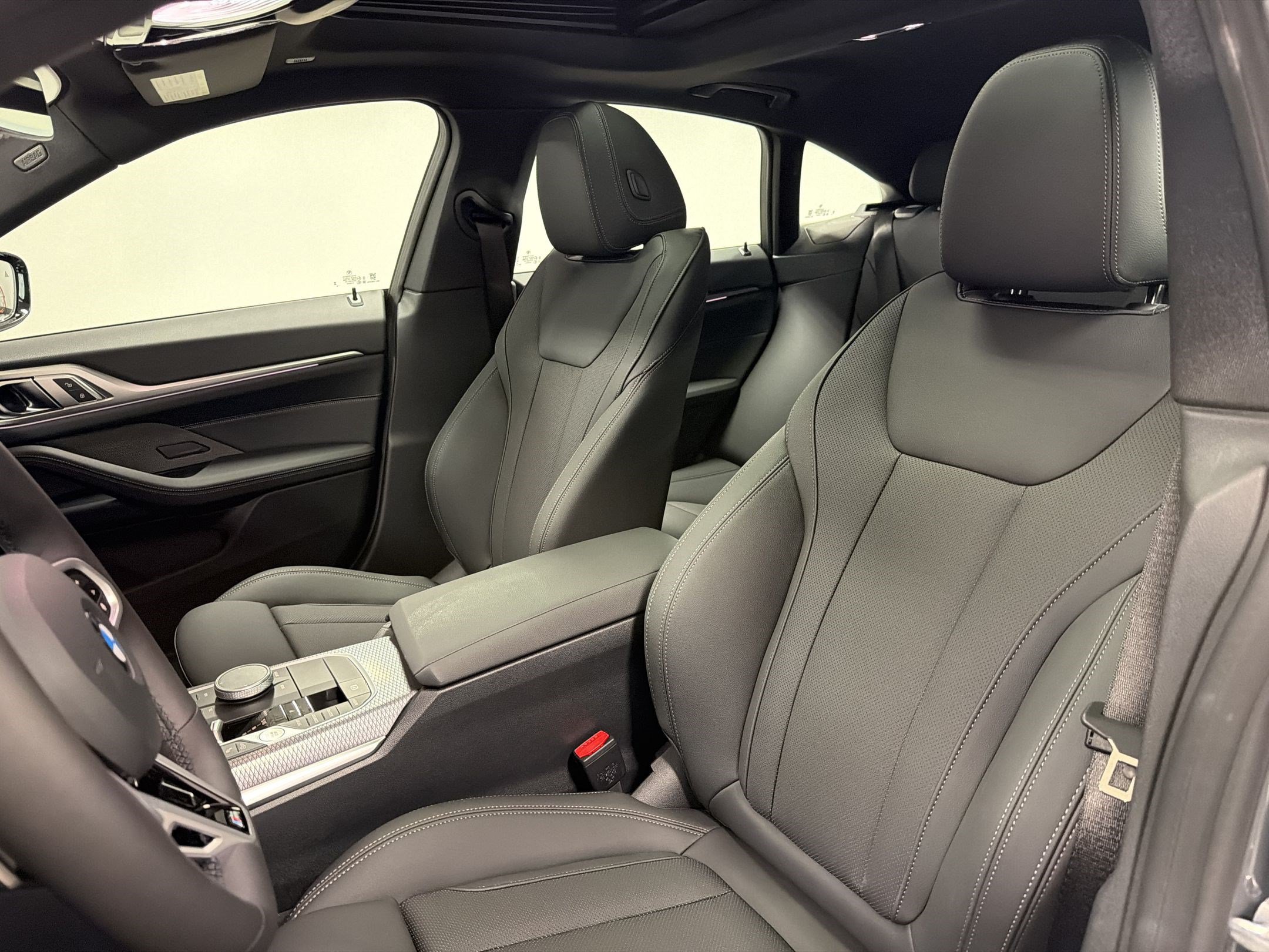 New 2026 BMW 430i w/ M Sport Package RWD image 5