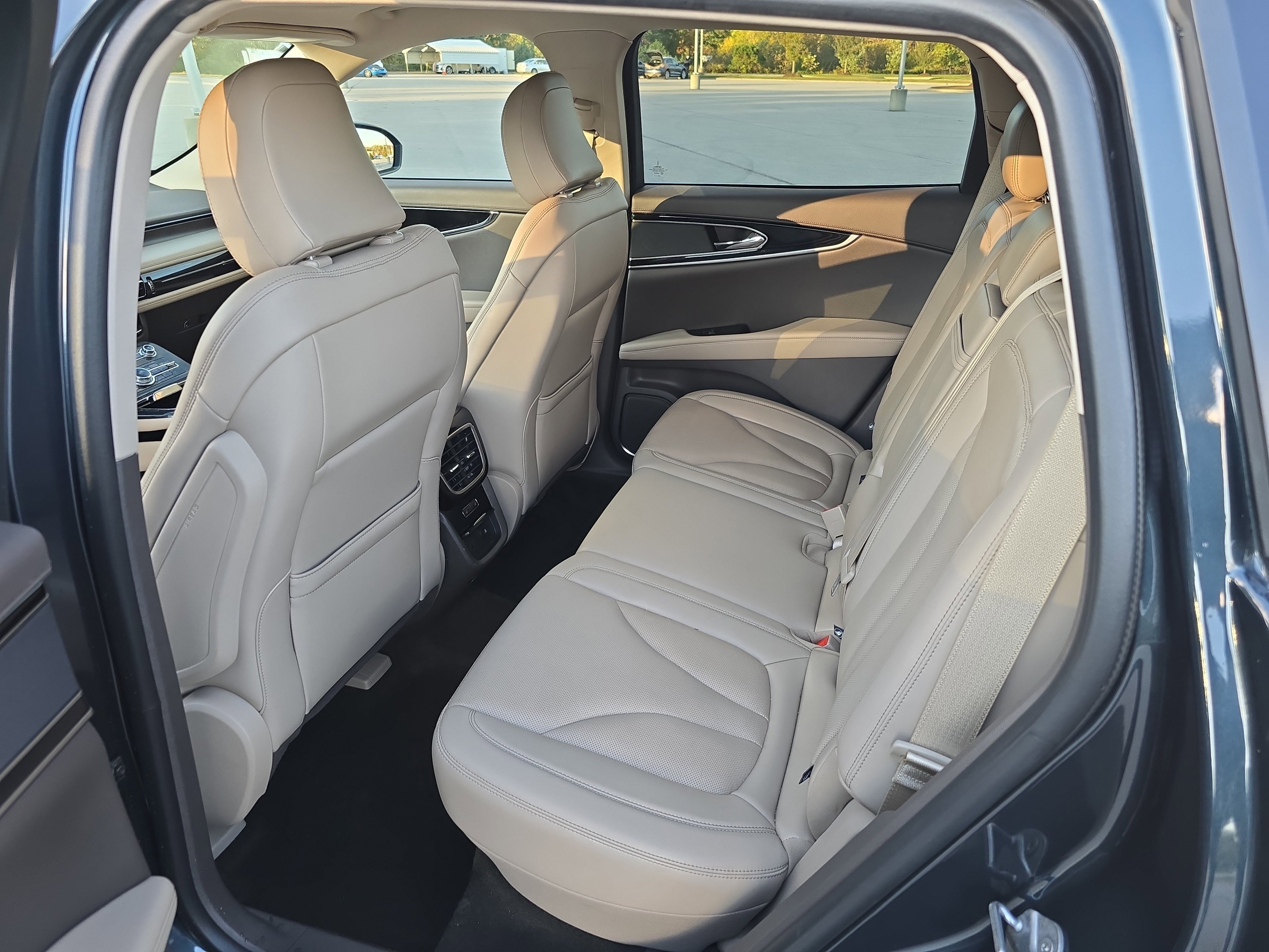 Used 2023 Lincoln Nautilus Reserve w/ Cargo Utility Package image 13