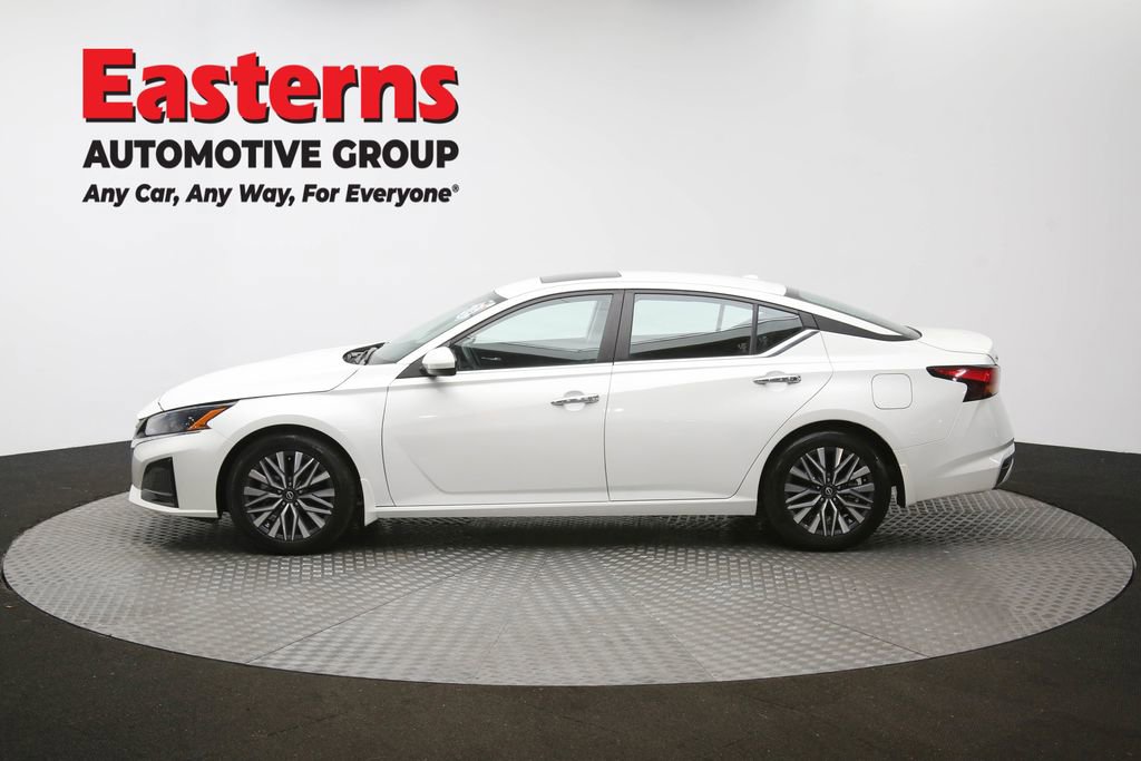 Used 2024 Nissan Altima 2.5 SV w/ SV Premium Package image 60
