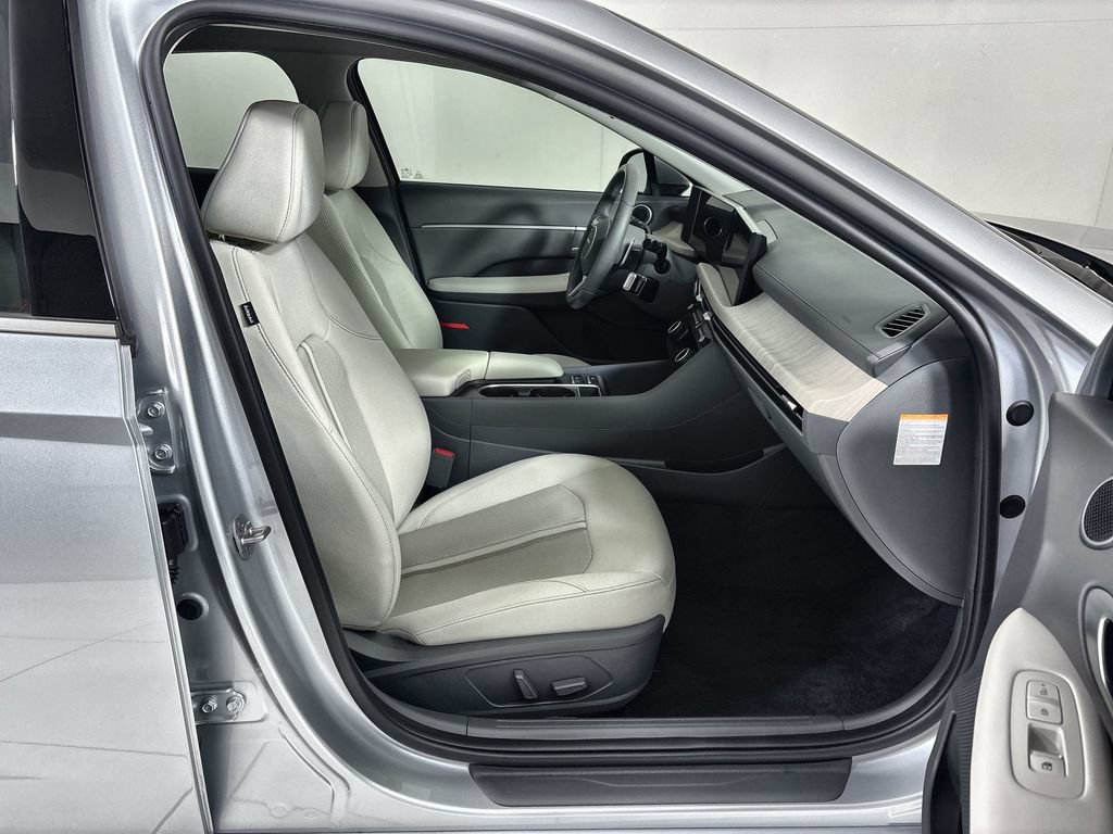 Certified 2025 Hyundai Sonata SEL FWD image 26