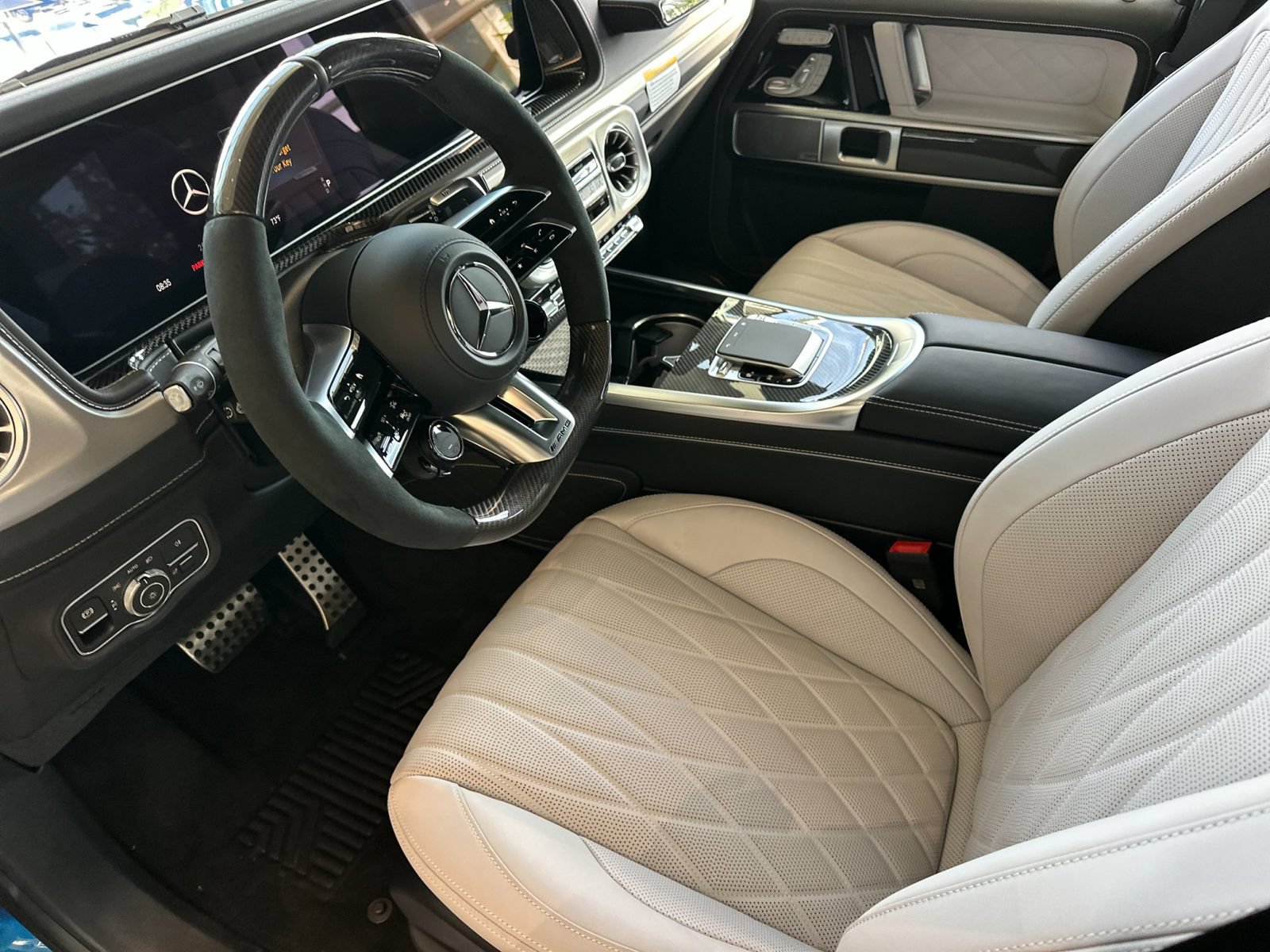 New 2026 Mercedes-Benz G 63 AMG 4MATIC image 9