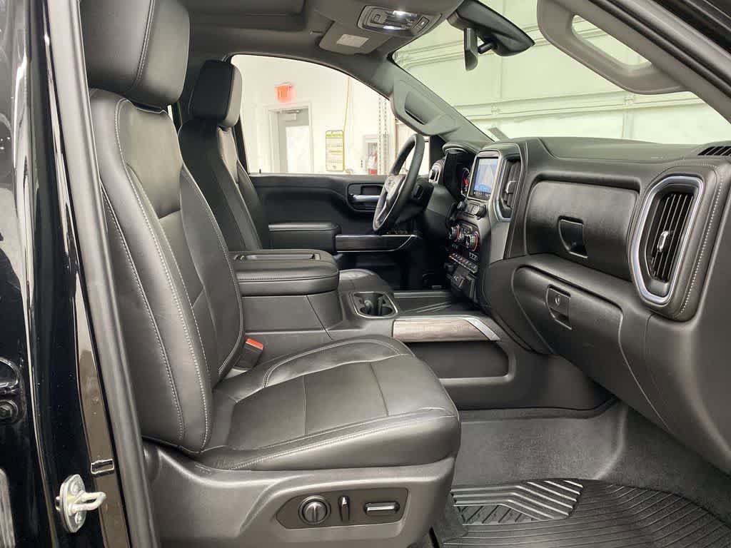 Used 2020 Chevrolet Silverado 1500 LTZ w/ LTZ Premium Package AWD/4WD image 18