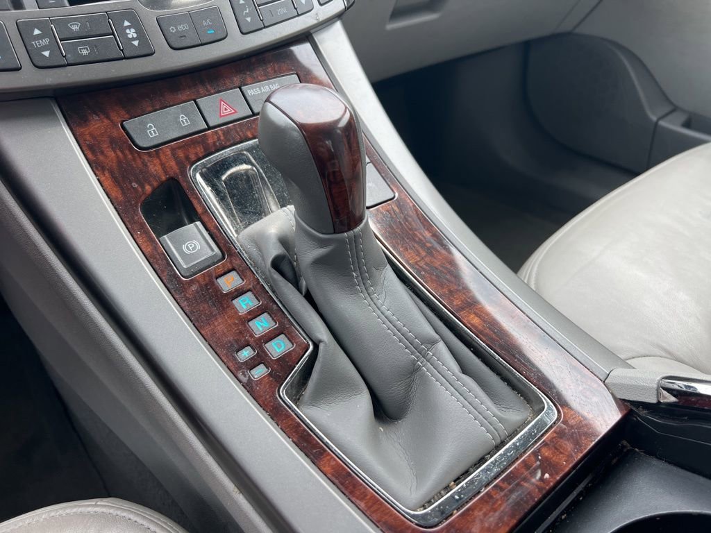 Used 2013 Buick LaCrosse Leather w/ Driver Confidence Package FWD image 5