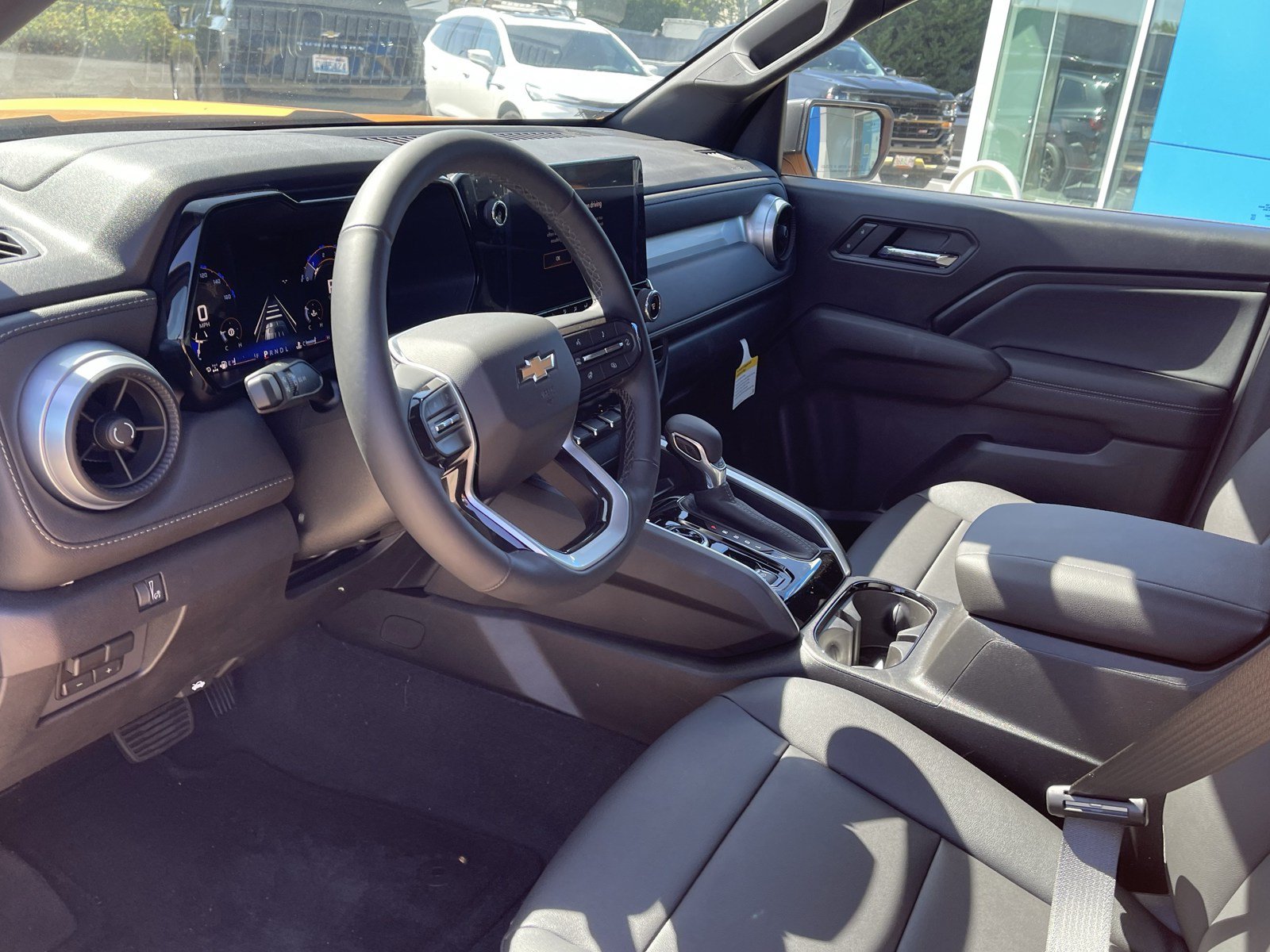 New 2026 Chevrolet Colorado LT w/ LT Convenience Package AWD/4WD image 11